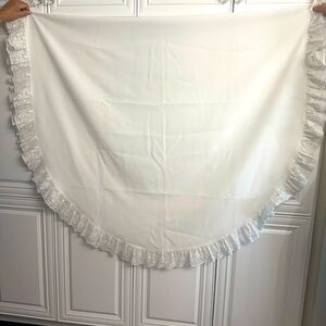 Vintage Oval White Lace Trimmed Tablecloth Approximately 100” Long x 62” Wide